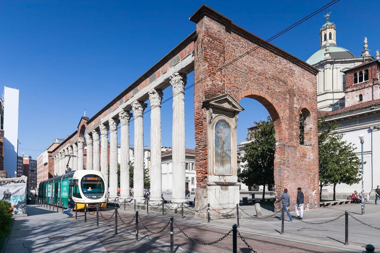 Duomo Views, Light, Jungle-Inspired Studio With Terrace Milán Exterior foto