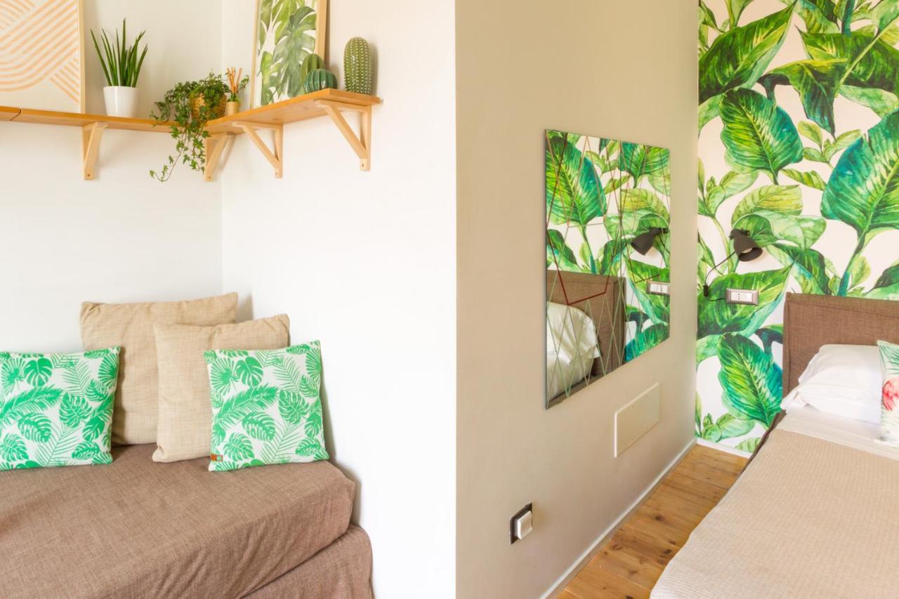 Duomo Views, Light, Jungle-Inspired Studio With Terrace Milán Exterior foto