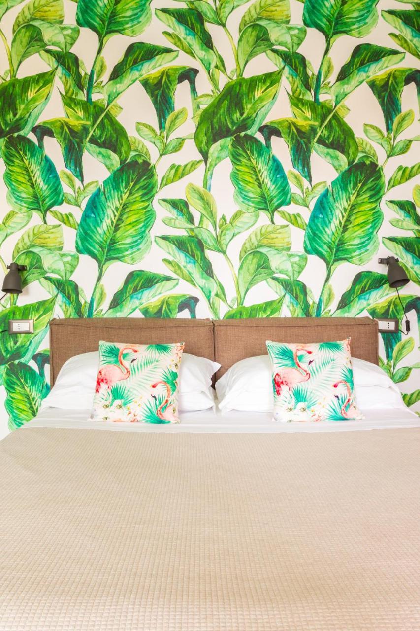 Duomo Views, Light, Jungle-Inspired Studio With Terrace Milán Exterior foto